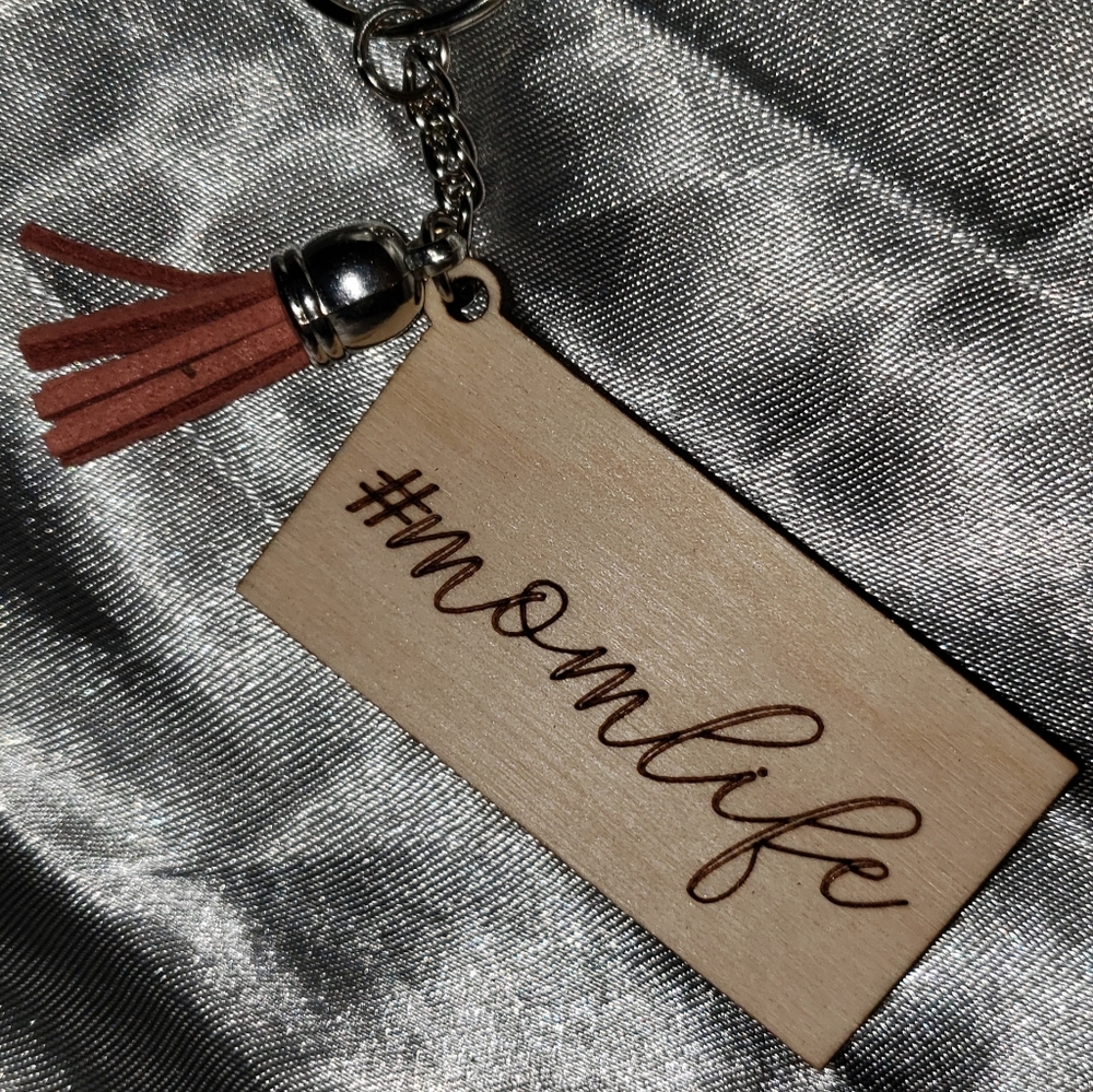 Wooden Rectangle Mom Keychains - Picture 5 of 5